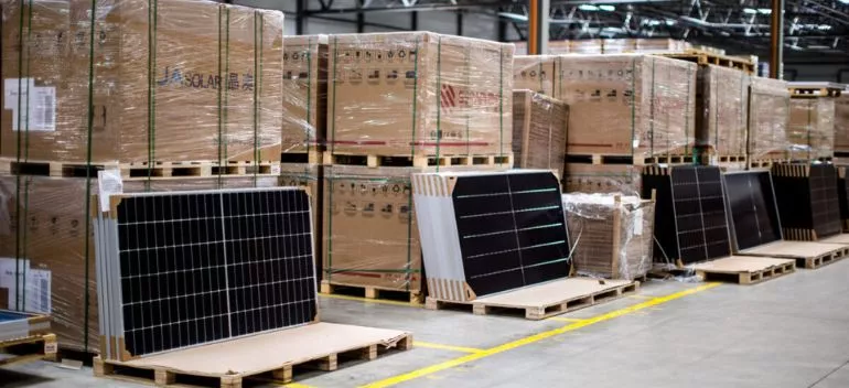Warehousing and Storage of Renewable Energy Supply Chain